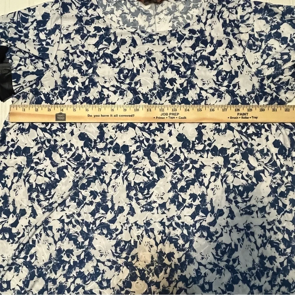 Amana Women's Floral Blouse 2X Navy White Boho Chiffon Ruffle Trim Top NWT - Picture 2 of 7